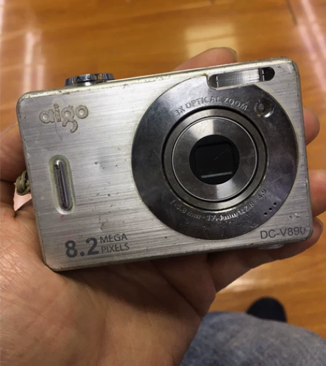 爱国者v890数码相机  Aigo DC-...