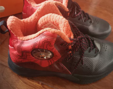 安踏男童篮球鞋38码，50转，商品一经售出...