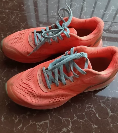 李宁运动鞋穿不烂，确定正品孩子穿着小了，还...