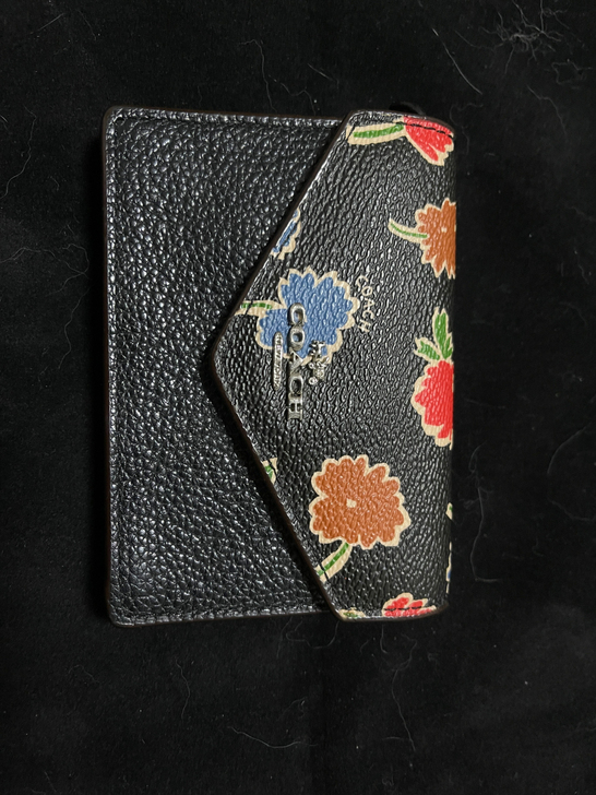 coach 零钱包 战损状态