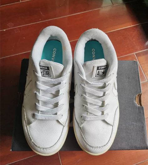 匡威小白鞋尺码34闲置转让 感兴趣的话点“...