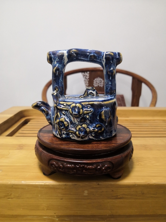 78十年代文房水滴器型古朴釉水肥厚饱满，有...