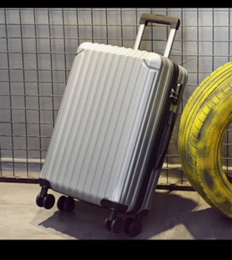 拉杆箱颜色好看，高端大气上档次，其次空间大...