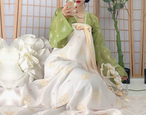 桔屿《初柳》正品全新有吊牌,S.M各一套 ...