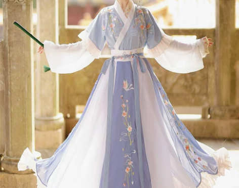 汉服女 因参加活动需求购买,只活动当天穿了...
