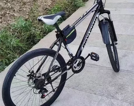 【搬迁甩卖】自行车山地车男女成年变速减震2...