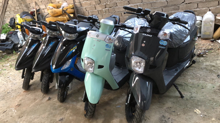大量批发二手摩托车。专注正品雅马哈100c...