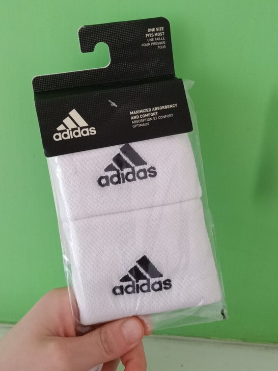 阿迪达斯运动护具 全新