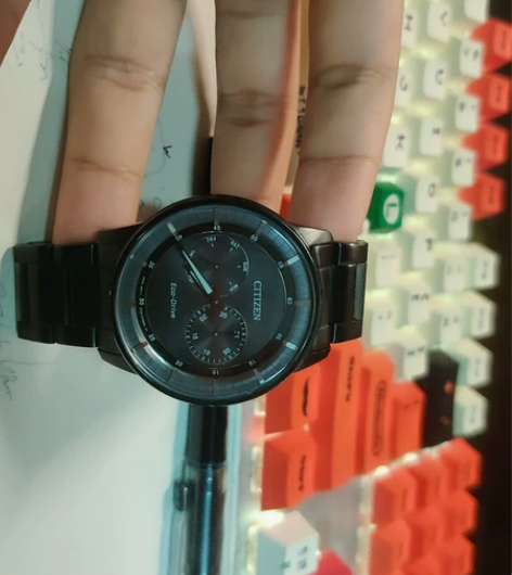 西铁城光动能手表，以前常用，现在喜欢戴运动...