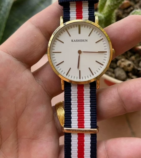 卡诗顿石英表 品相如图。刚换新电池。走时准...