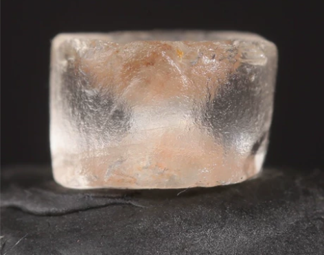 石器时代研磨孔水晶剁珠 尺寸：直径7.8m...