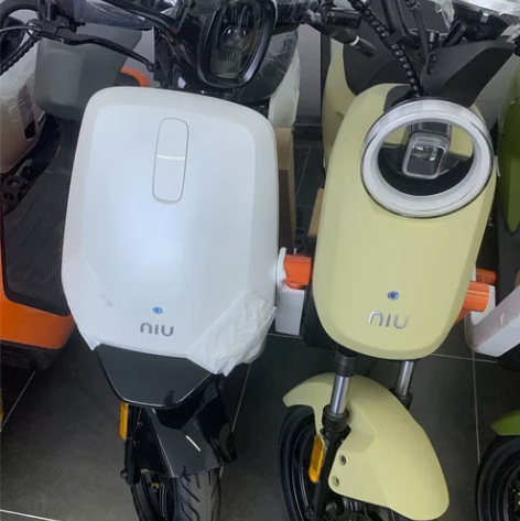 小牛电动 一手车源全新车 二手价 颜色齐全...