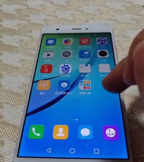 华为手机 nova手机 这个机子情况先交代...