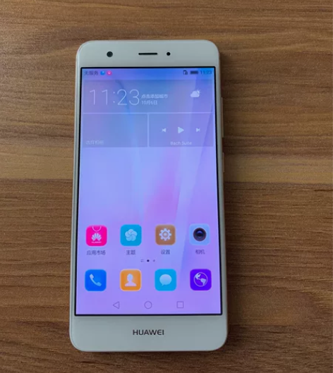 自用华为nova1，4+64g，屏幕无划痕...