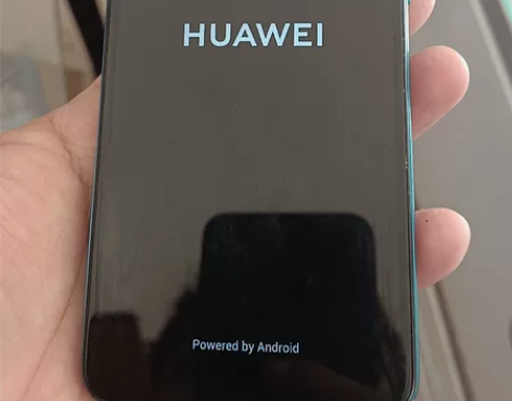 闲置华为畅享10e. 内存4+64 9.5...