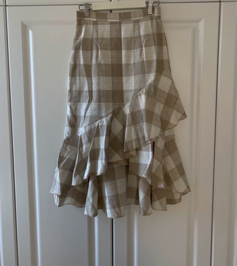 【全新】子鱼尾裙中长款 感兴趣的话点“我想...