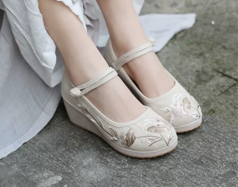 绣花鞋 女中高跟 搭配旗袍汉元素鞋汉服鞋百...