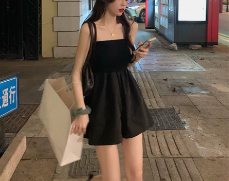 抹胸连体裤  仅试穿 感兴趣的话点“我想要...