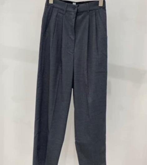 高级灰休闲铅笔裤 全新M码入 版型很正 宽...