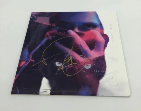 薛之谦签名专辑《初学者》 关于真假： 所售...