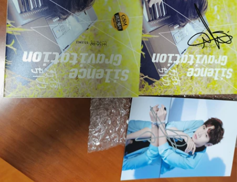 出汪苏泷万有引力签名专+一张签名照，打包出...