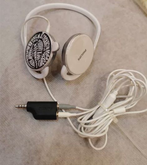 飞利浦耳机,有个二合一插头如图,闲置,9新...