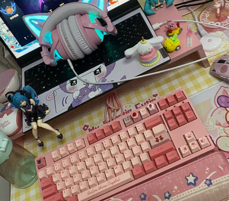 妖舞3s猫耳耳机粉色 上一年三月份买的 只...
