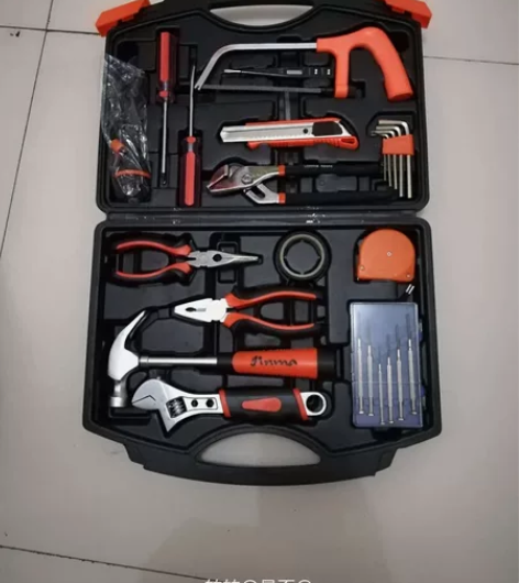 全新家用工具箱，一共二十多种工具，家里平时...
