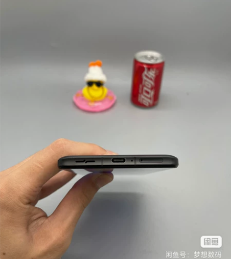 红米k40游戏增强版，微磨损，诚心出，自用...
