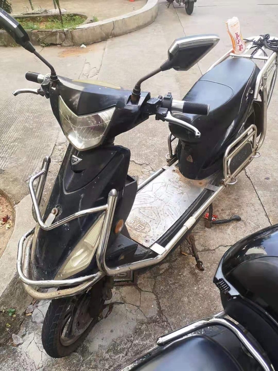 离开海口,转让一手电动车,发票合格证都有,...