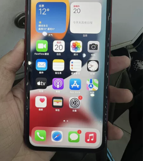 苹果11 64G的 国行 ！成色几乎完美 ...