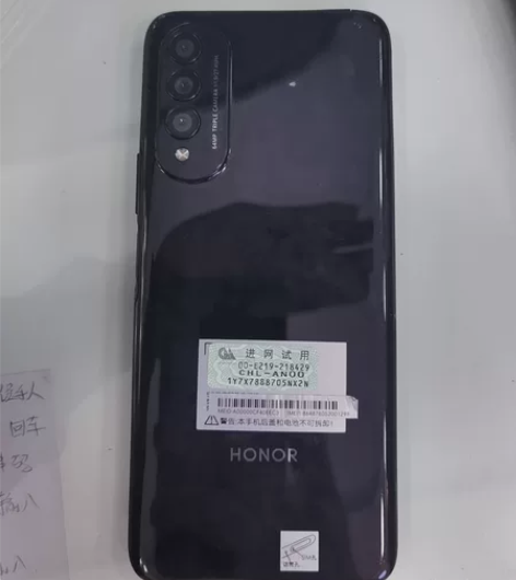 荣耀20se   8+128，屏废，其他都...