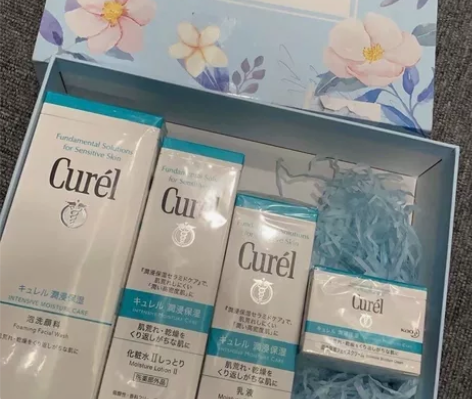 全新未拆封!日本珂润保湿面霜,滋润紧致改善...