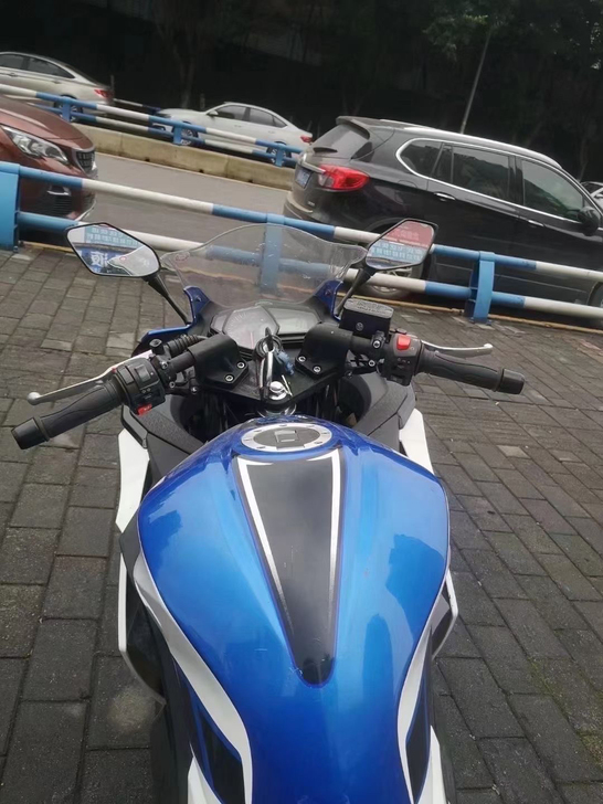 大跑车，喜欢的来手续齐全包过户，全国物流