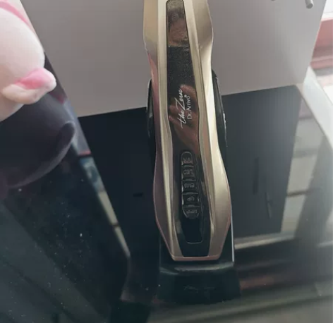 宙斯美容仪，6千多买回来的，用了五六次， ...