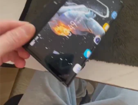 柔宇二代 机型漂亮 8+256 曾经上万的...