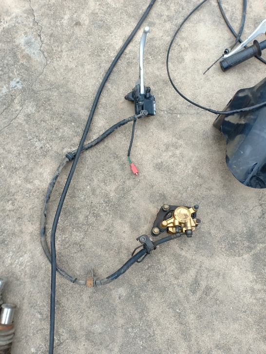 雅马哈迅鹰原装刹车泵