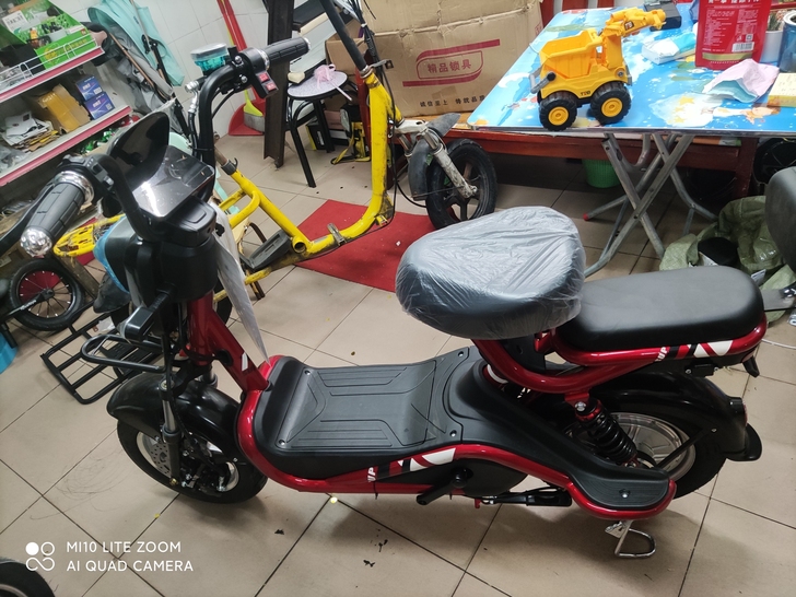 新款到货,新国标电动车价格1199-250...