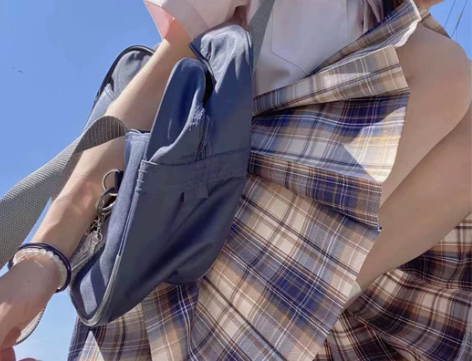 jk格群 『小熊的群』 几乎全新有飞机...