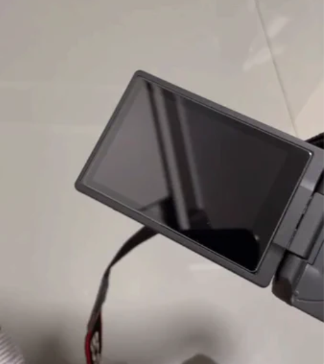 出佳能850D 9.99新 2021年买的...