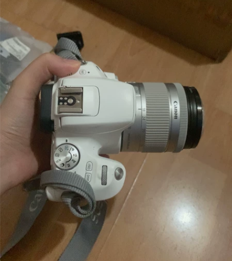 佳能EOS 200d单反相机18-55套机...