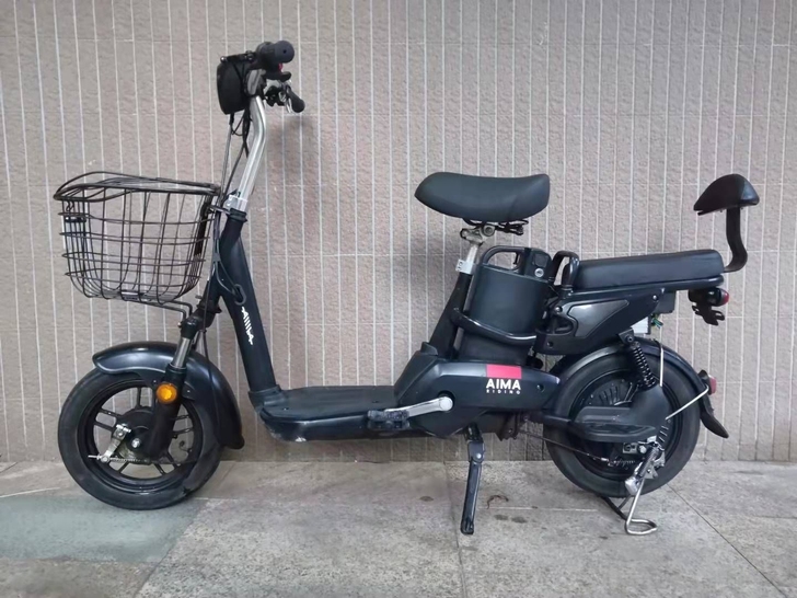 60V时速50，出租或出售雅迪电动车，爱玛...