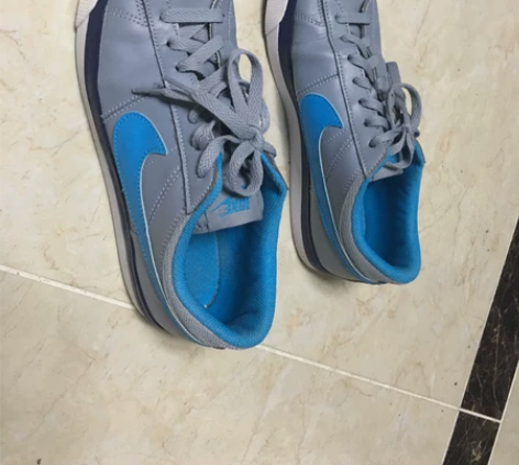 耐克板鞋，青岛李沧胜道工厂店所购，42码，...