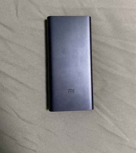 小米无线充电宝10000毫安，新旧如图，没...