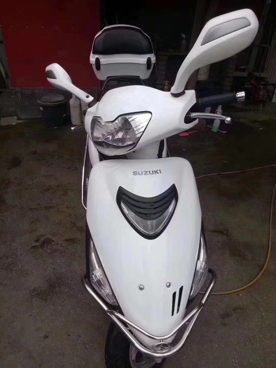 最新款铃木海王星125cc 白色 九成新 ...