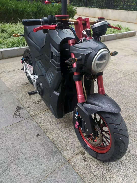 绝版极品车型复古m6，72伏32安的刚换两...