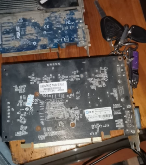 三张GT610一切正常 感兴趣的话点“我想...