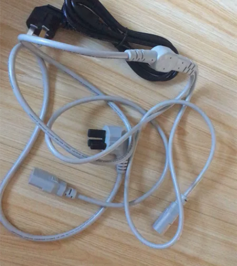 电脑显示器主机等电源线两个 全新 包邮15...