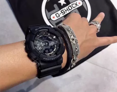 卡西欧GA-110-1B黑武士 感兴趣的话...