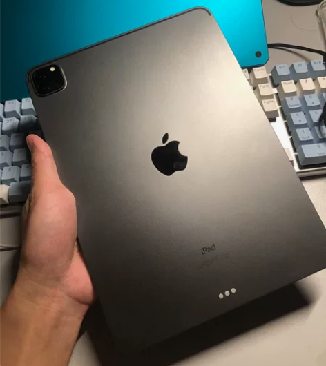 出一台舍友的ipadpro2021 11寸...